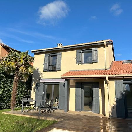 Sunny House - Villa 4 Chambres - Saint Genis Les Ollieres Екстериор снимка